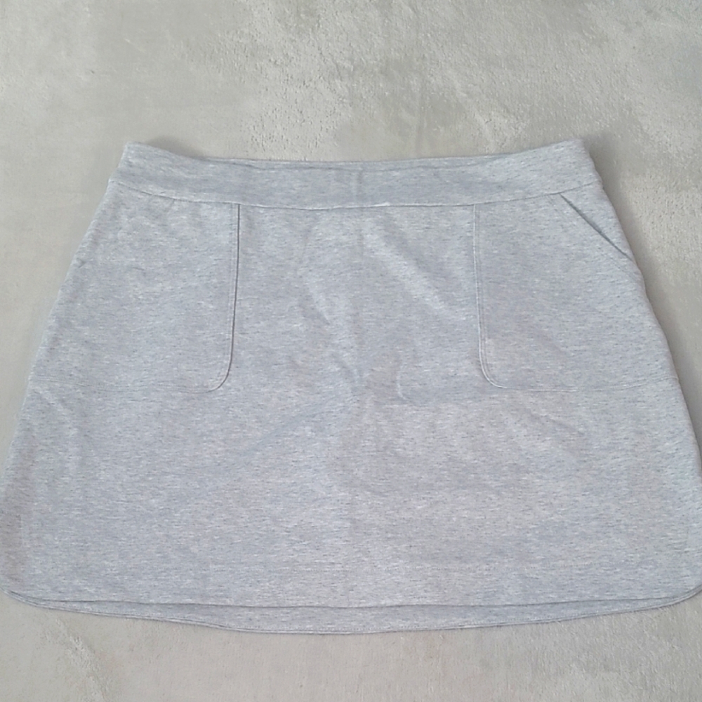 Chicos Weekends Gray Terry Skort Shorts Size 2 M US 8 10 Athletic Lounge Casual